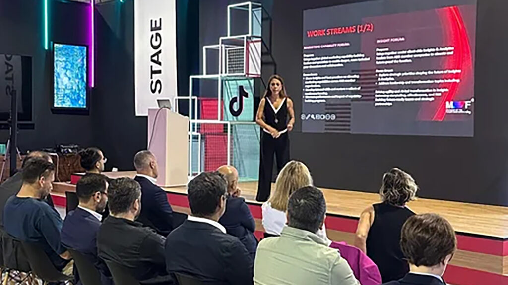 Eleni Kitra presenting to advertising and marketing leaders at ABGs 2025 CMO Forum